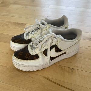 Custom LV Air Force 1’s